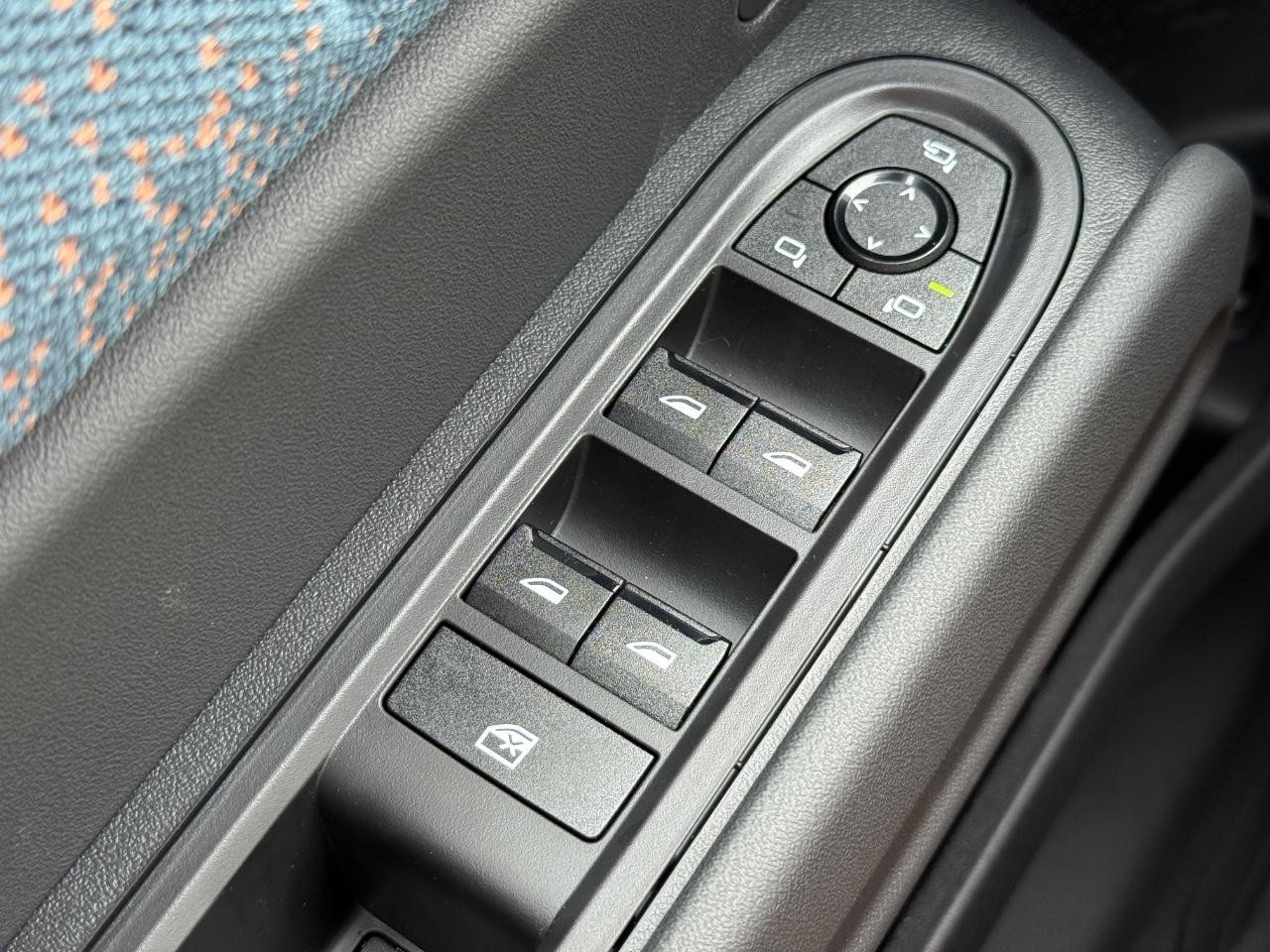 MINI Countryman Vehicle Image 14