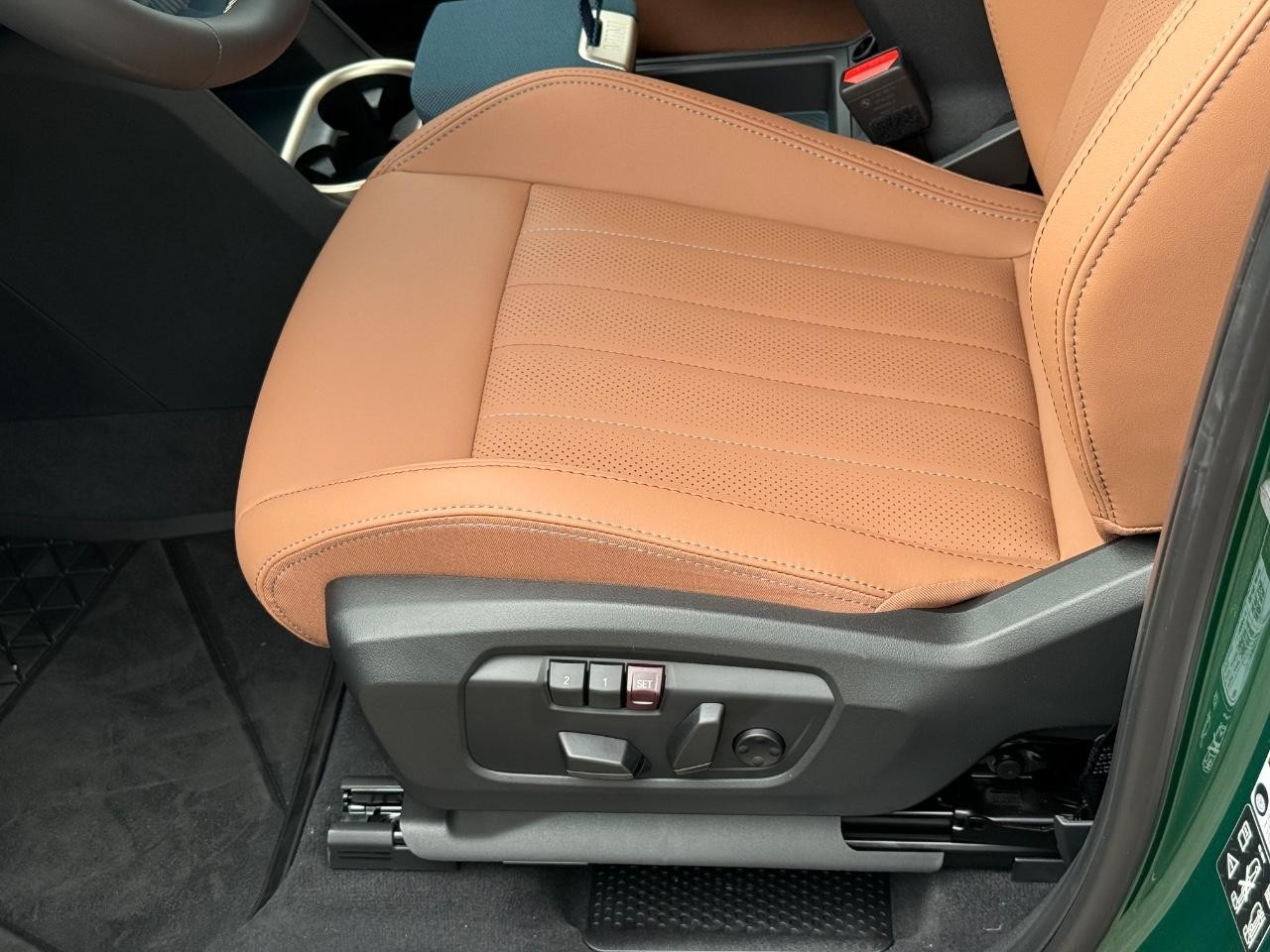 MINI Countryman Vehicle Image 15