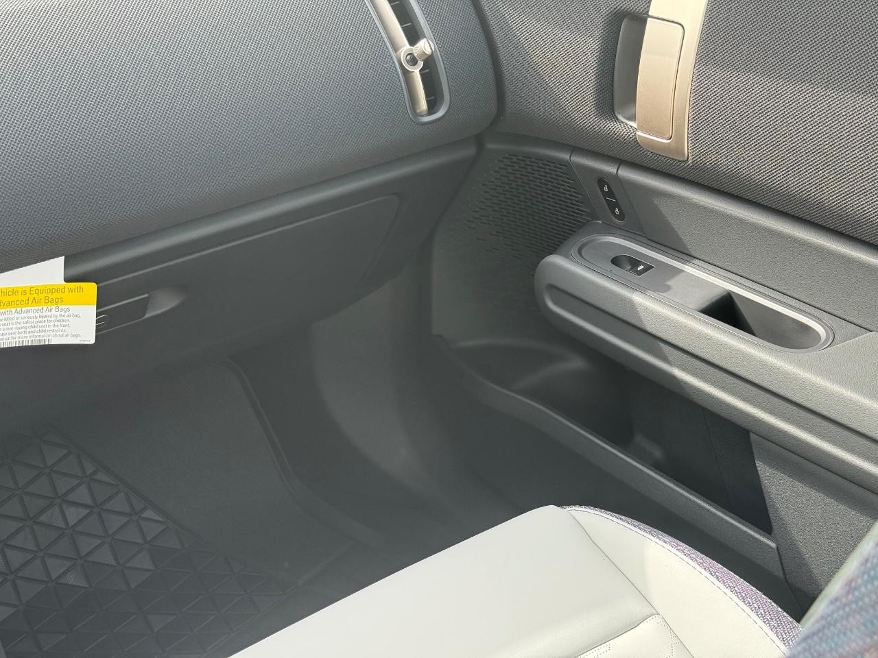 MINI Countryman Vehicle Image 09