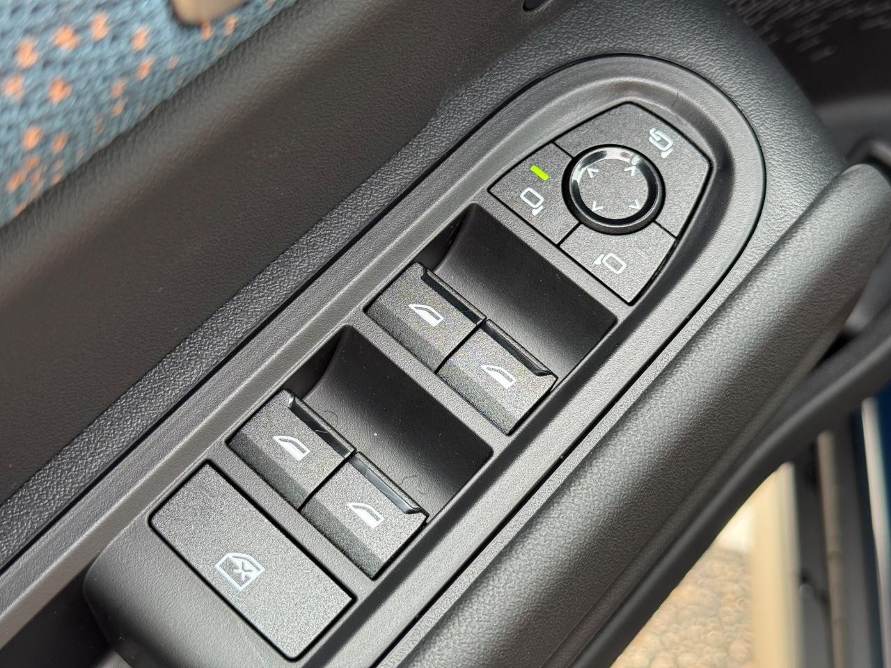 MINI Countryman Vehicle Image 14