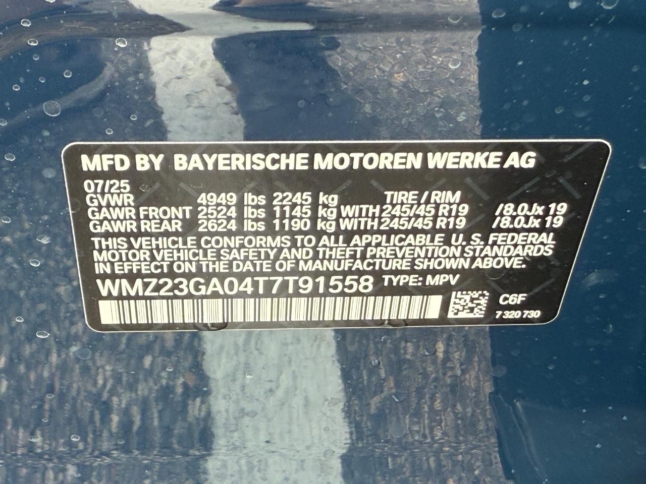 MINI Countryman Vehicle Image 16