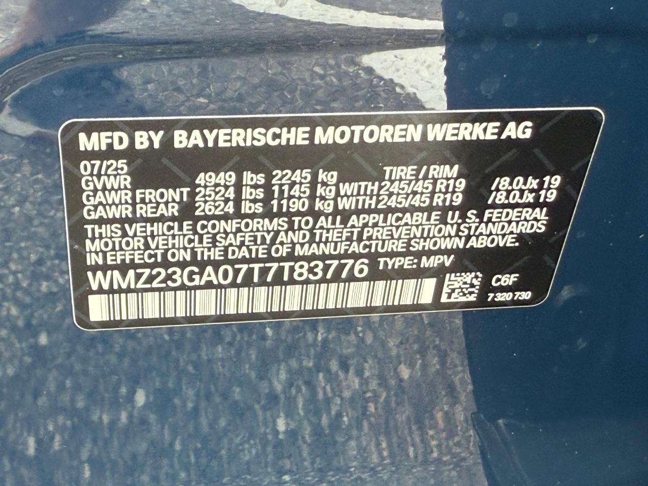 MINI Countryman Vehicle Image 16