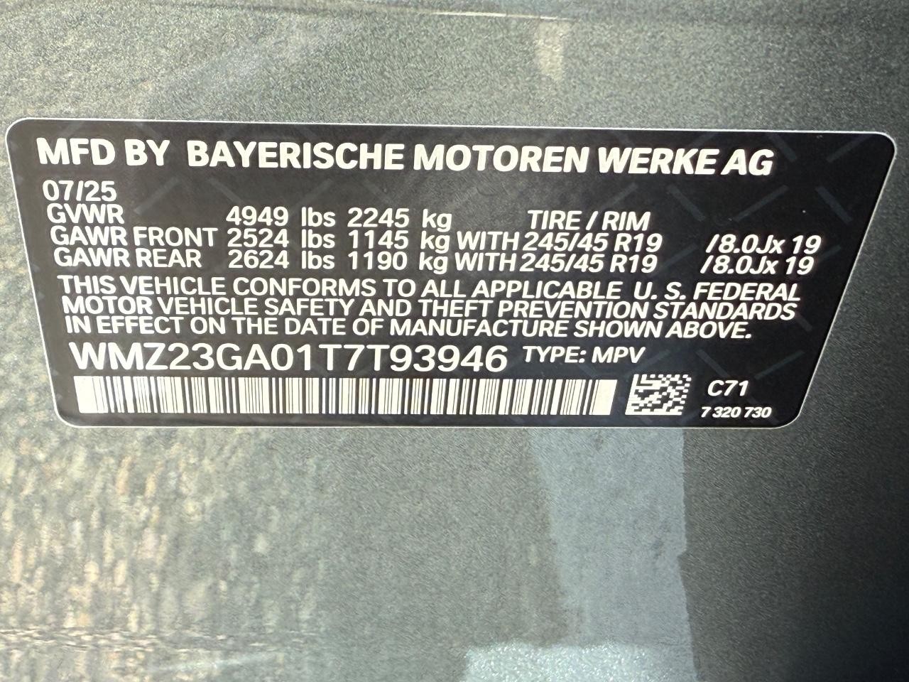 MINI Countryman Vehicle Image 17