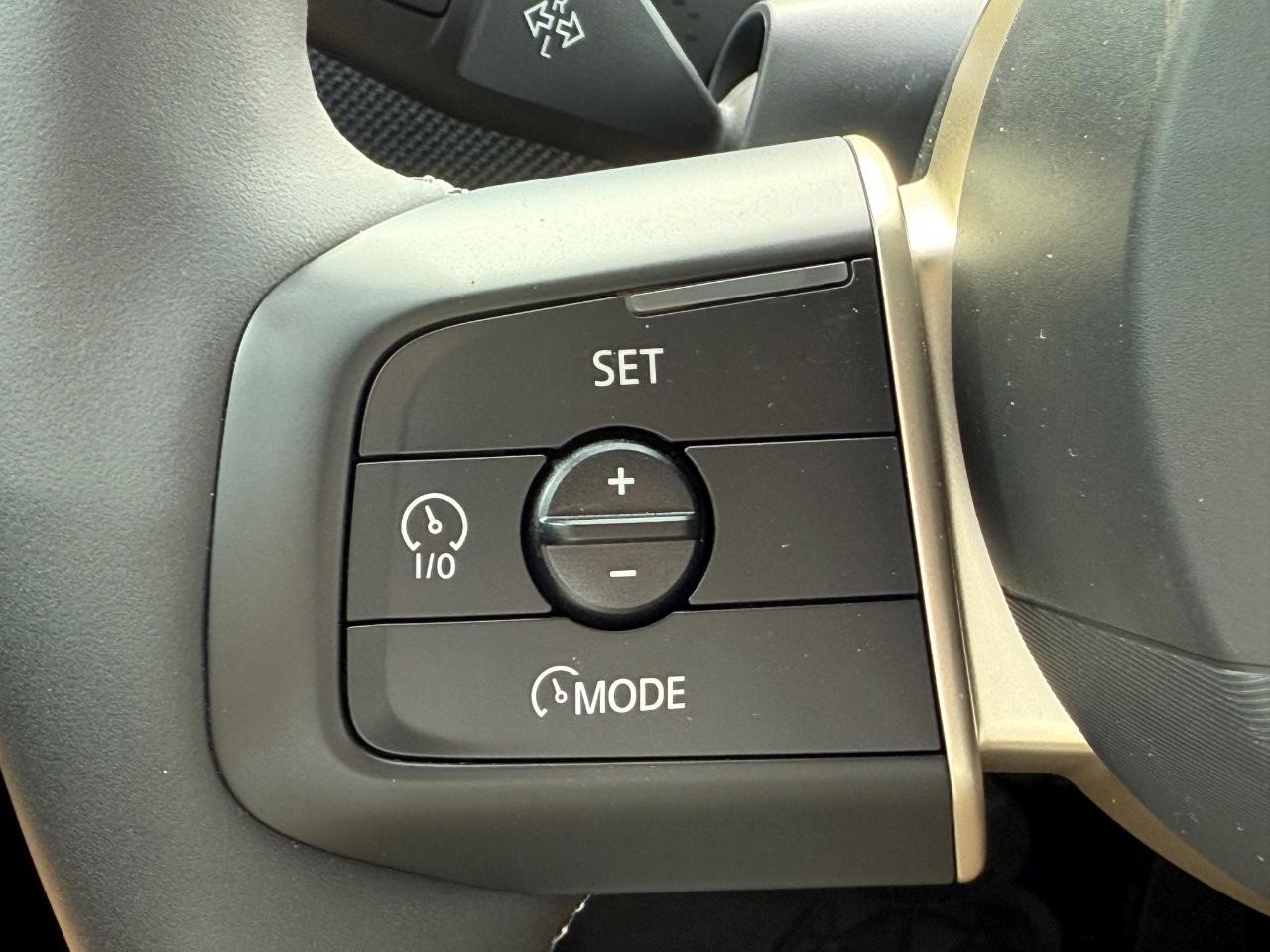 MINI Countryman Vehicle Image 10