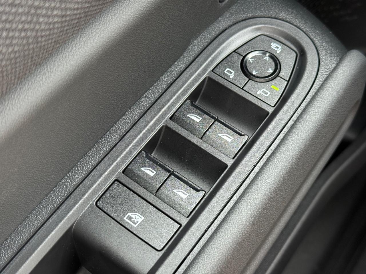 MINI Countryman Vehicle Image 14