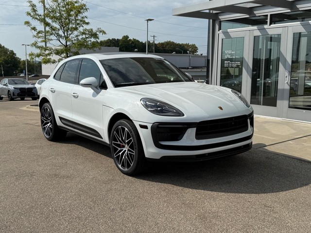 Madison WI 2022 Porsche Macan more details - porsche macan