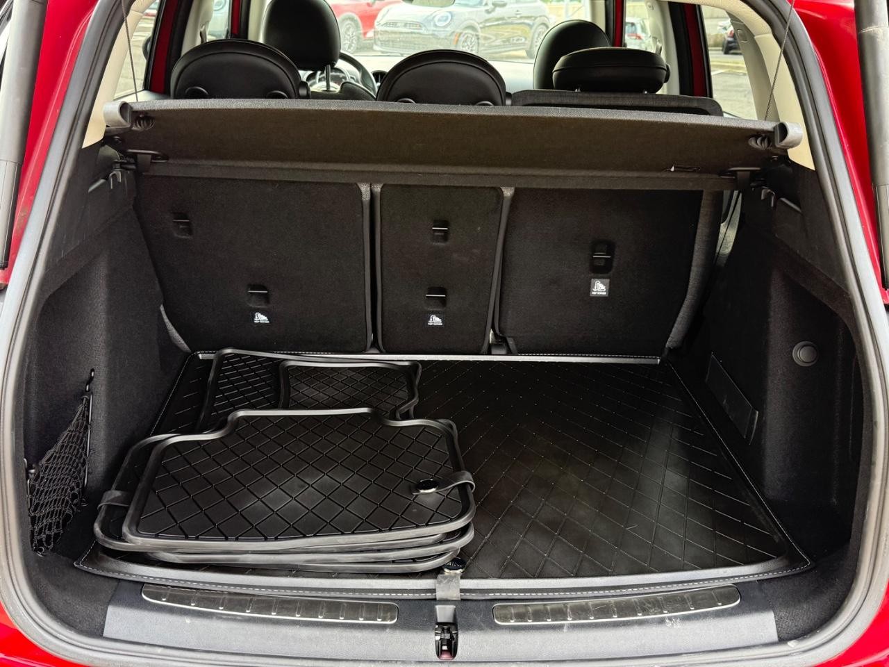 MINI Countryman Vehicle Image 05