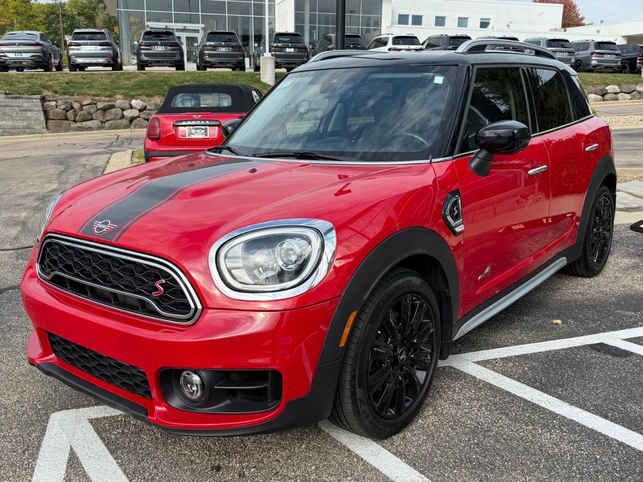 MINI Countryman Vehicle Image 08