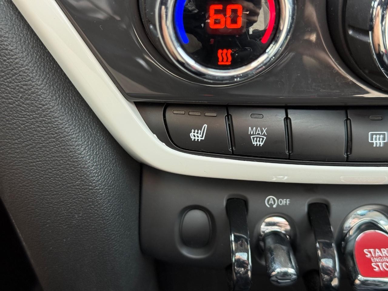 MINI Countryman Vehicle Image 20