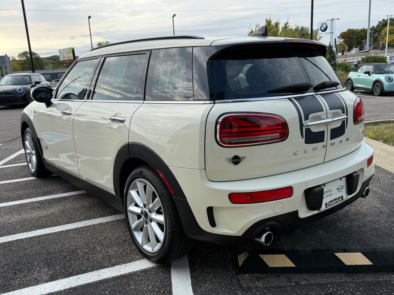 MINI Clubman Vehicle Image 06