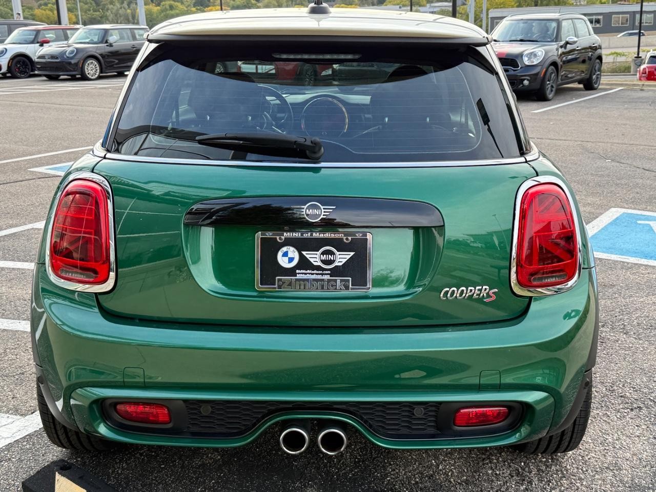 MINI Hardtop 2 Door Vehicle Image 04