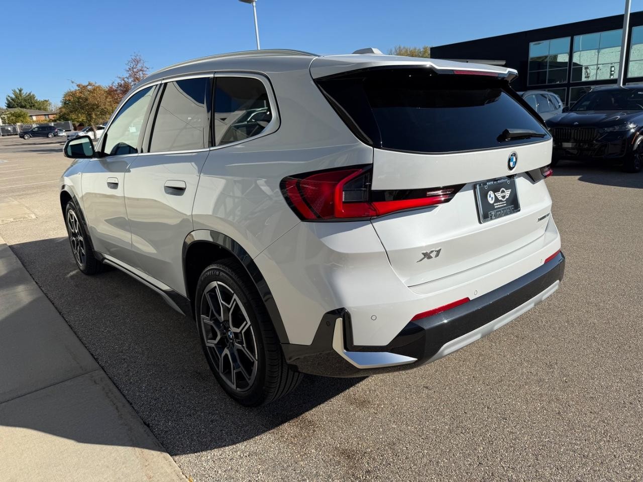BMW X1 Vehicle Image 05