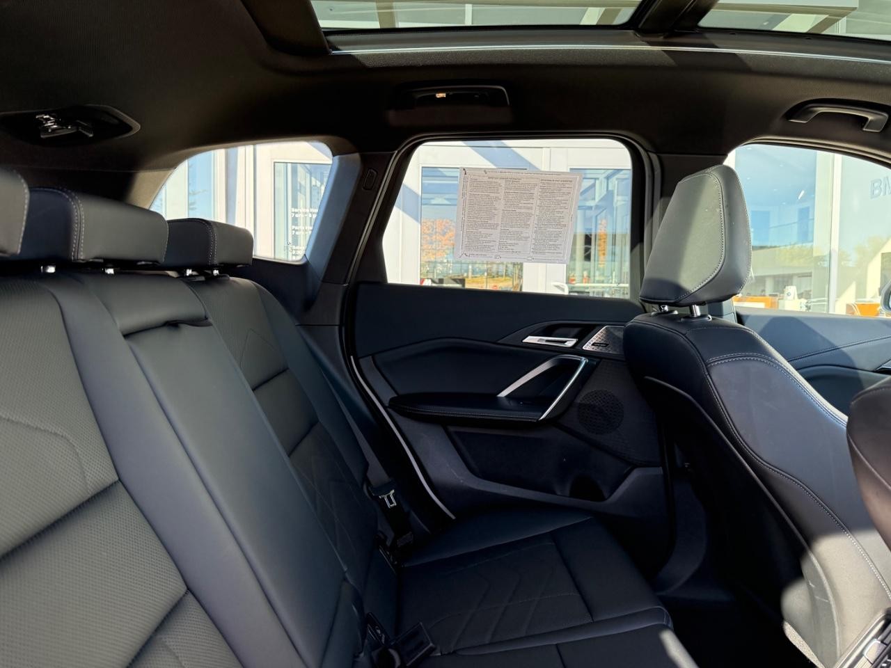 BMW X1 Vehicle Image 09