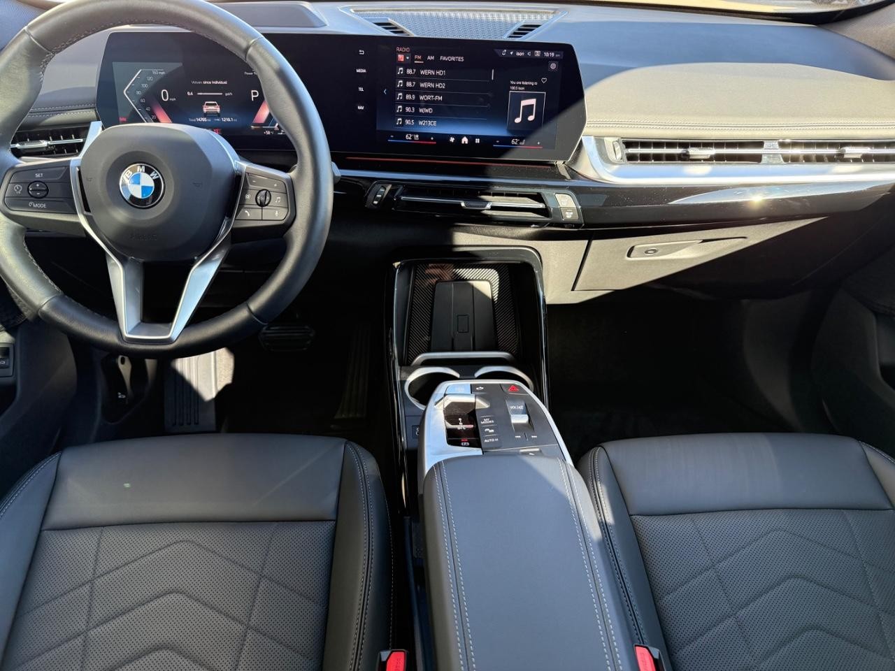 BMW X1 Vehicle Image 10