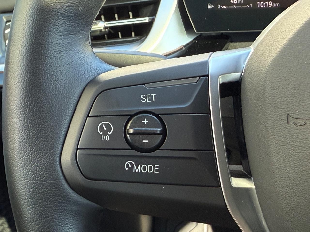 BMW X1 Vehicle Image 16