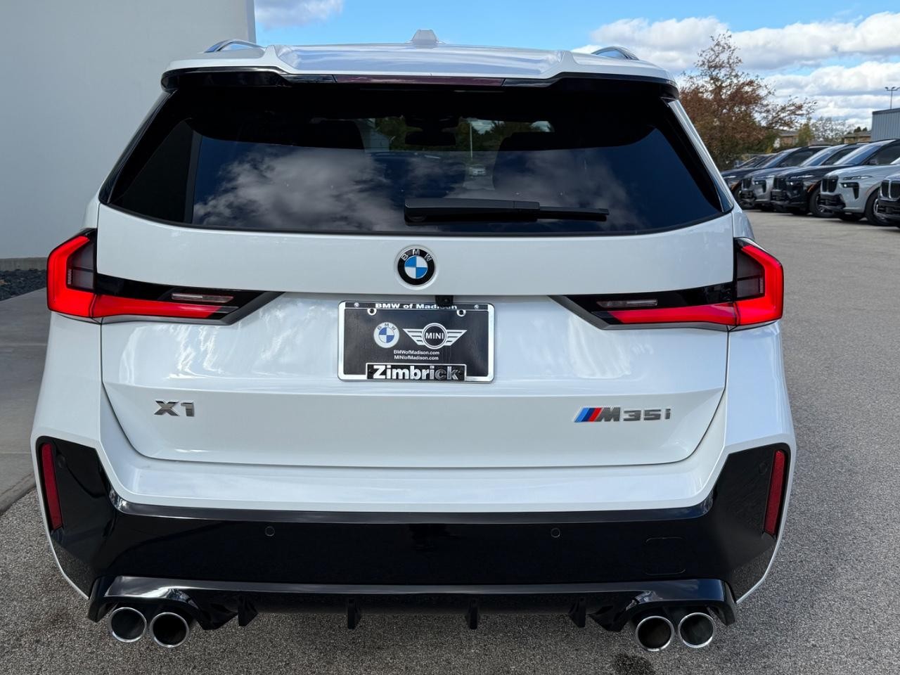 BMW X1 Vehicle Image 04