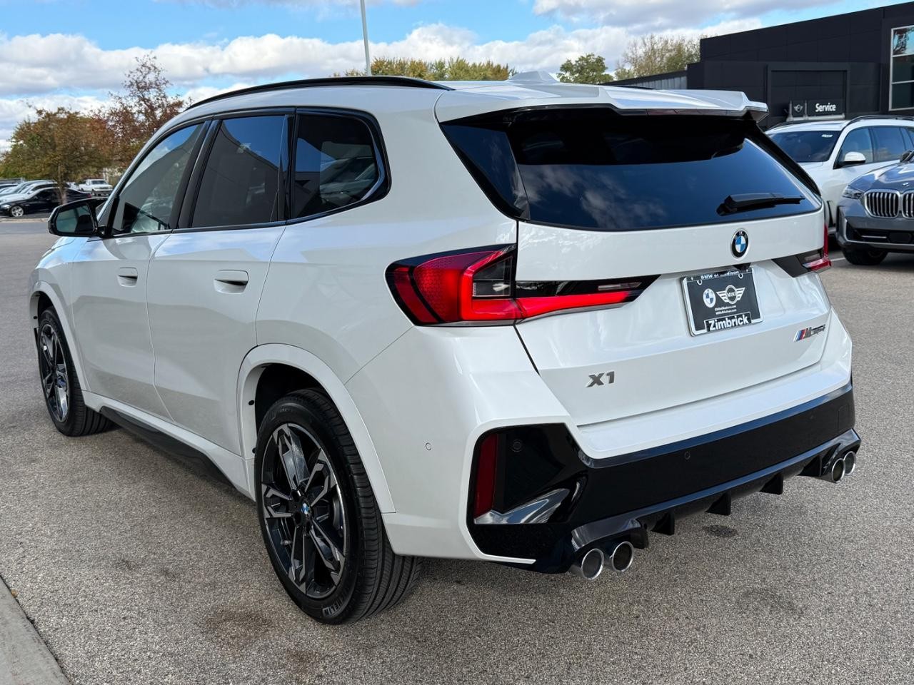 BMW X1 Vehicle Image 06