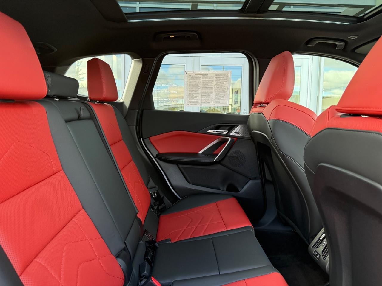 BMW X1 Vehicle Image 10