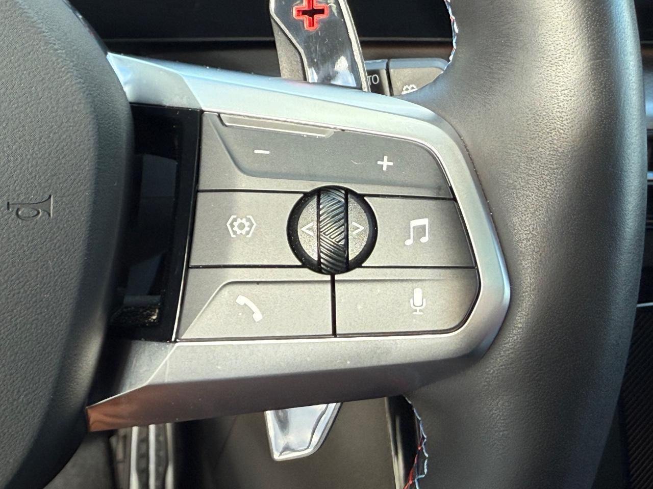 BMW X1 Vehicle Image 17