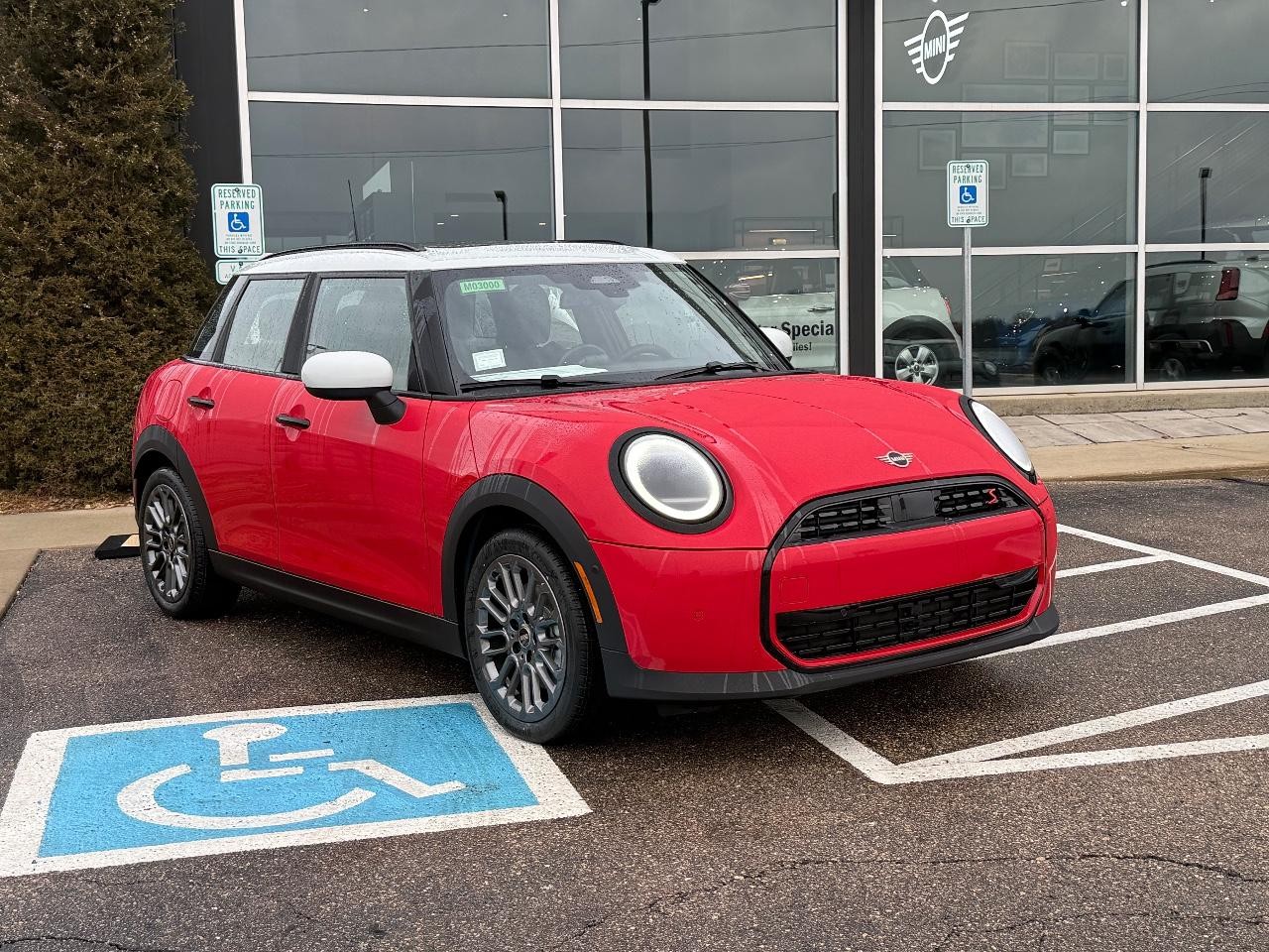 2026 MINI Hardtop S's photo