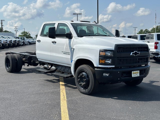 2023 Chevrolet Silverado 4500 Medium Duty Chassis Cab Work Truck's photo
