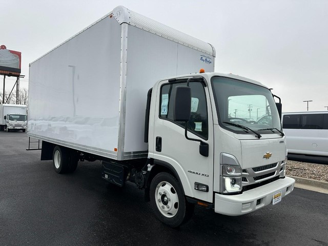 2024 Chevrolet Low Cab Forward Base's photo