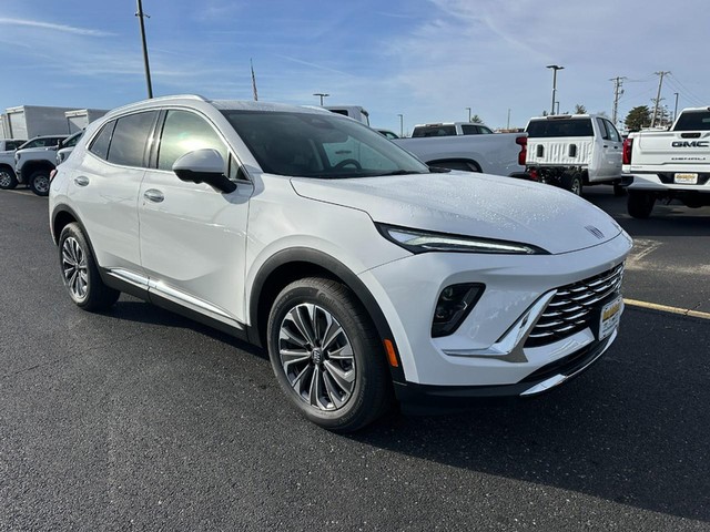 2025 Buick Envision Preferred's photo