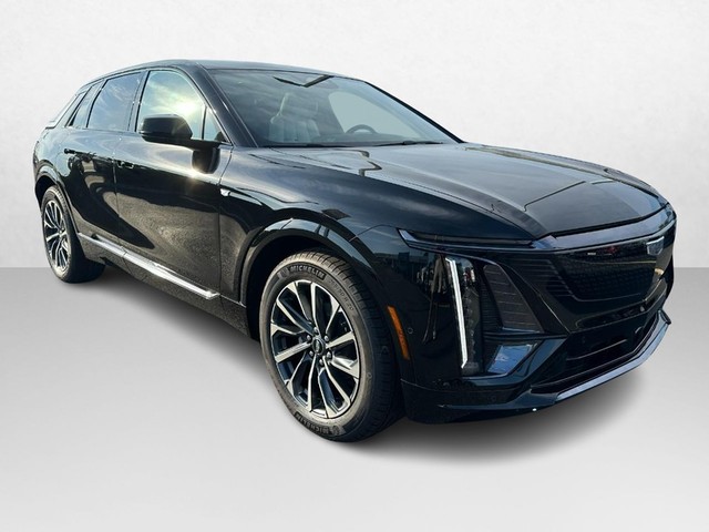 2025 Cadillac LYRIQ Sport 2's photo