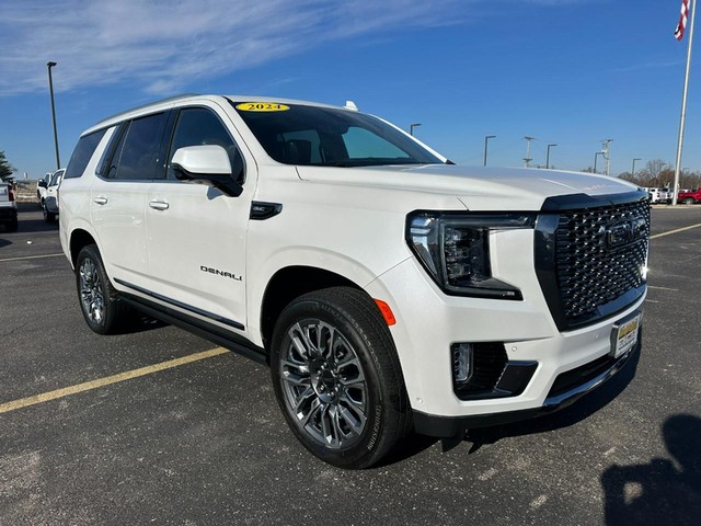 2024 GMC Yukon Denali Ultimate's photo
