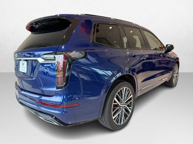 2025 Cadillac XT6 Sport's photo