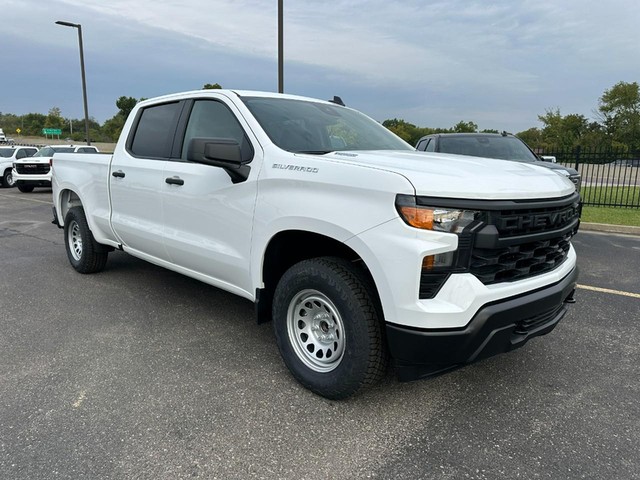 2026 Chevrolet Silverado Base's photo