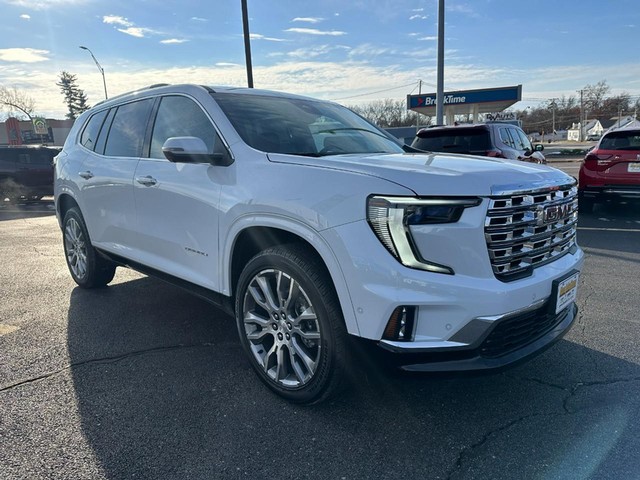 2026 GMC Acadia Denali's photo