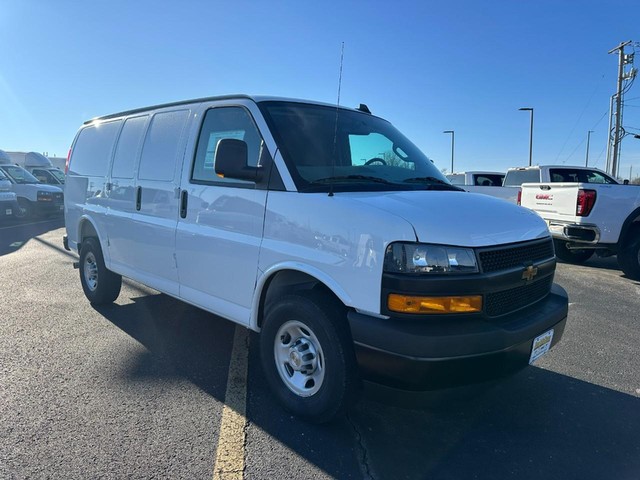 2025 Chevrolet Express Cargo Work Van's photo