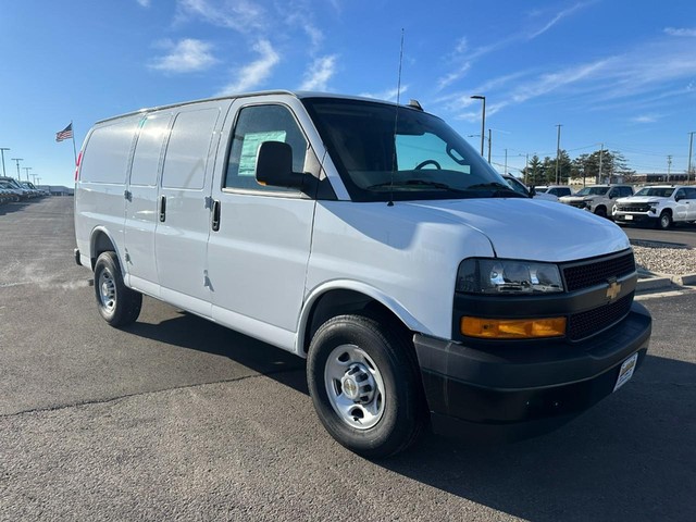 2025 Chevrolet Express Cargo Work Van's photo