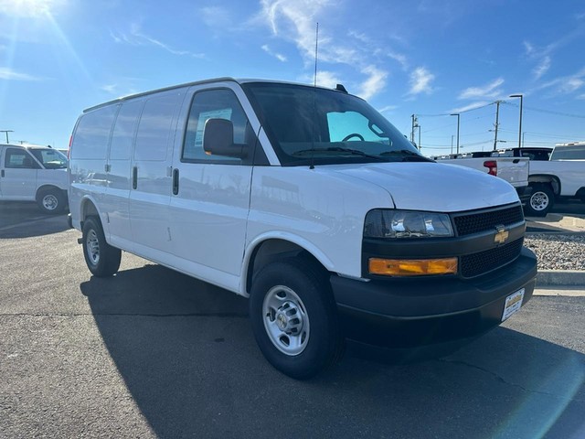 2025 Chevrolet Express Cargo Work Van's photo