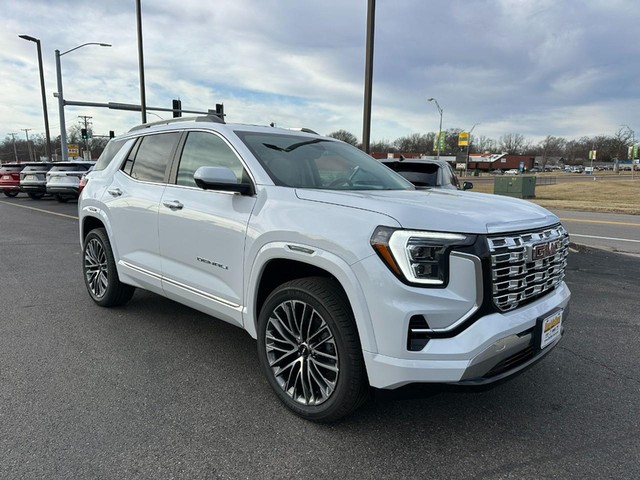 2026 GMC Terrain Denali's photo
