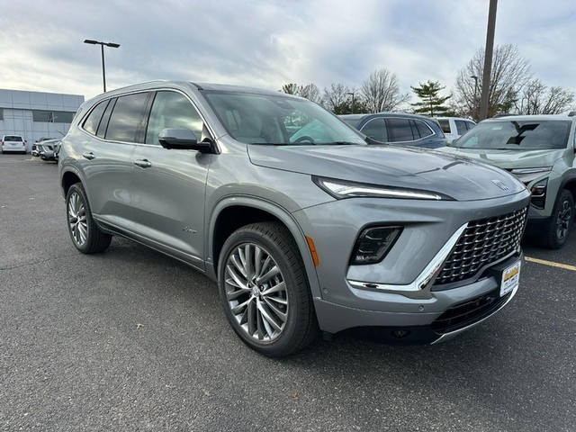 2026 Buick Enclave Avenir's photo