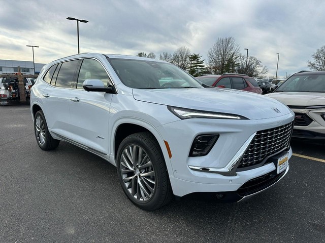 2026 Buick Enclave Avenir's photo