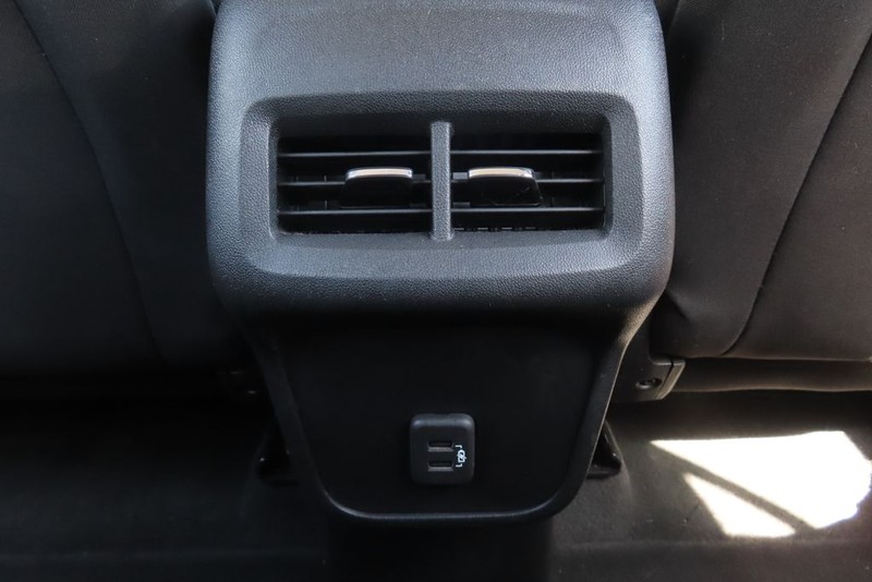 Chevrolet Equinox Vehicle Image 45