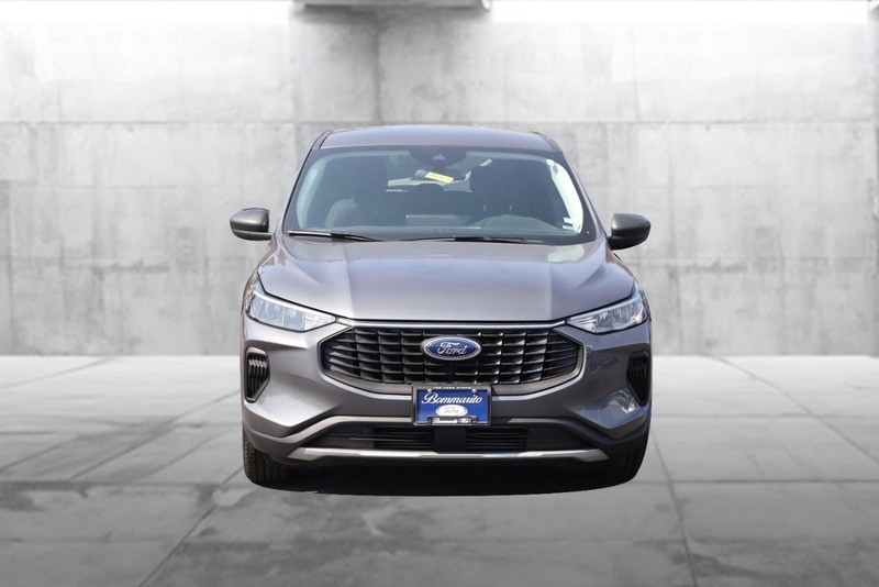 Ford Escape Vehicle Image 04