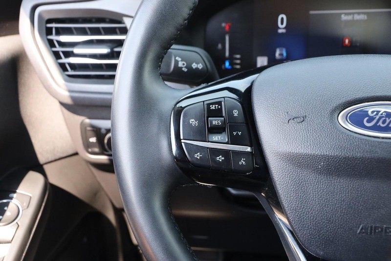 Ford Escape Vehicle Image 12