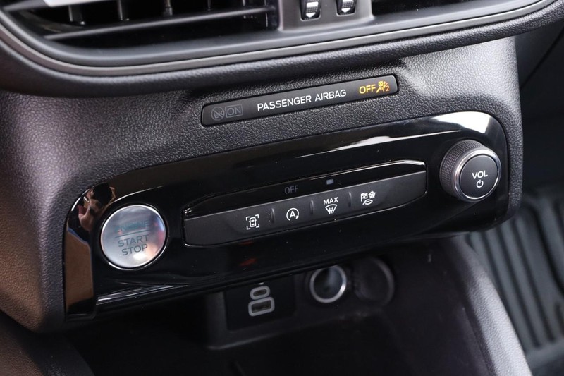 Ford Escape Vehicle Image 18