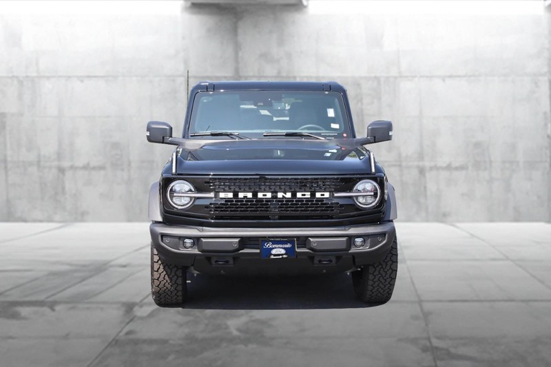 Ford Bronco Vehicle Image 04