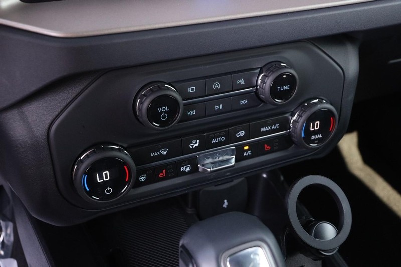 Ford Bronco Vehicle Image 17