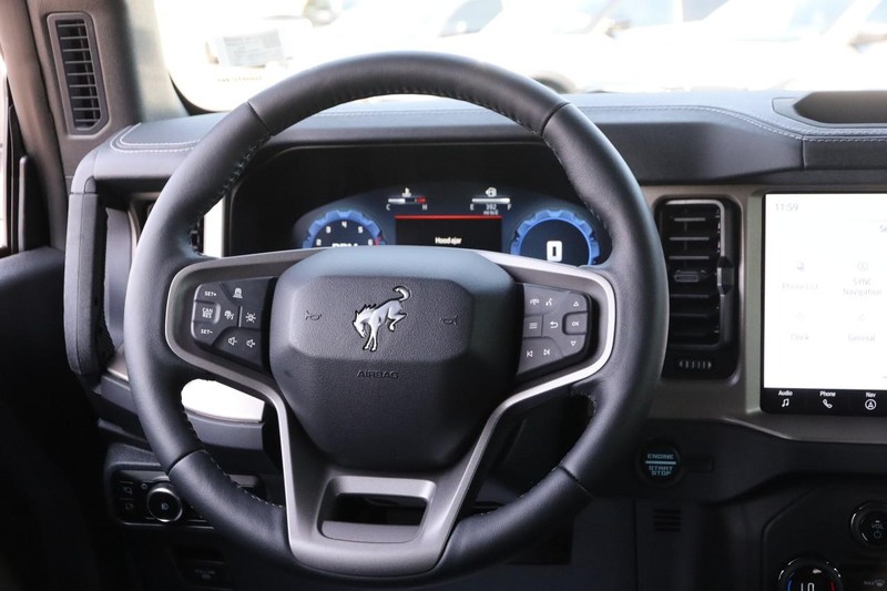 Ford Bronco Vehicle Image 22