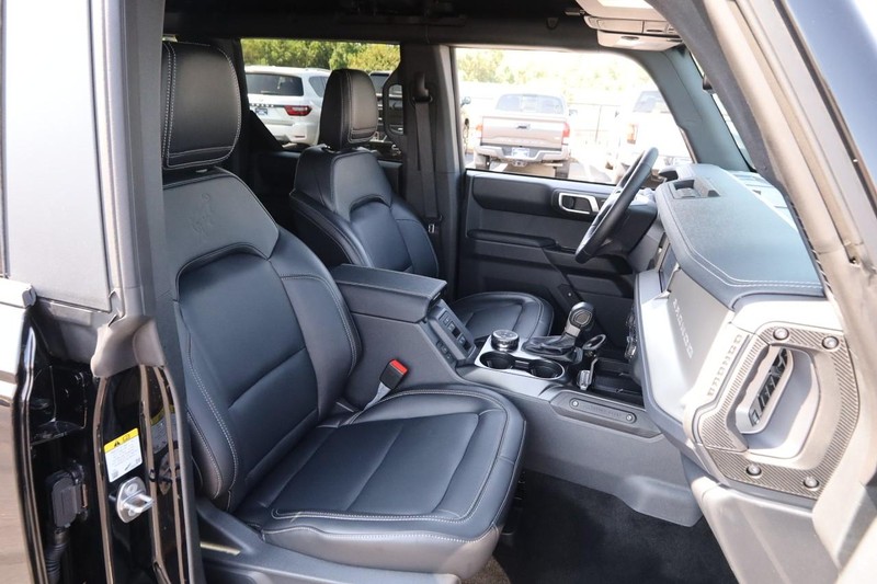 Ford Bronco Vehicle Image 25