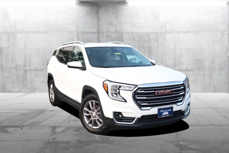 GMC Terrain Vehicle Image 02