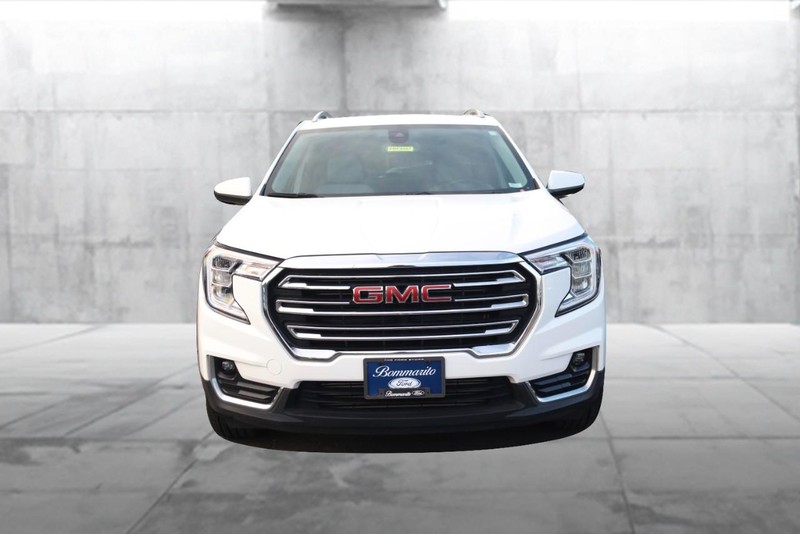 GMC Terrain Vehicle Image 04