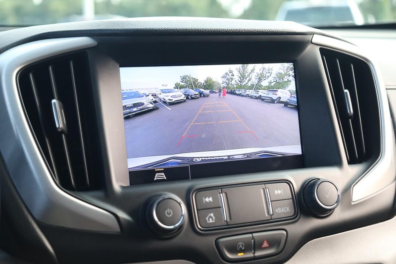 GMC Terrain Vehicle Image 12