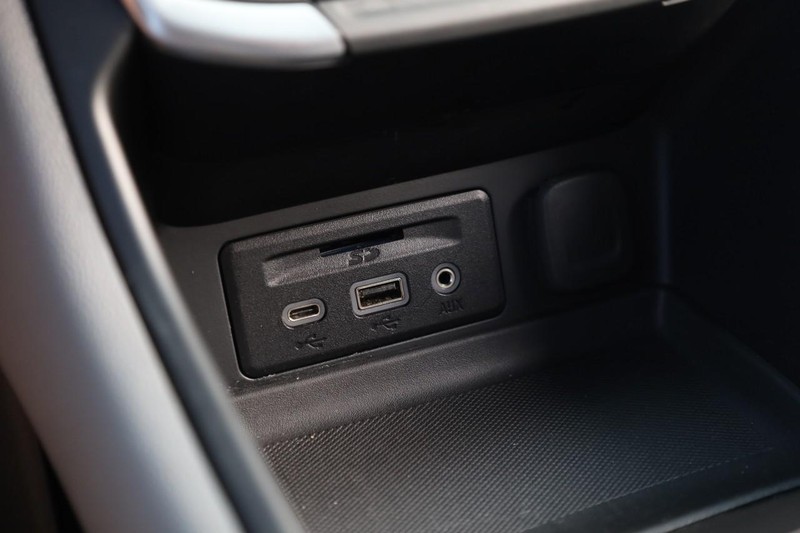 GMC Terrain Vehicle Image 15